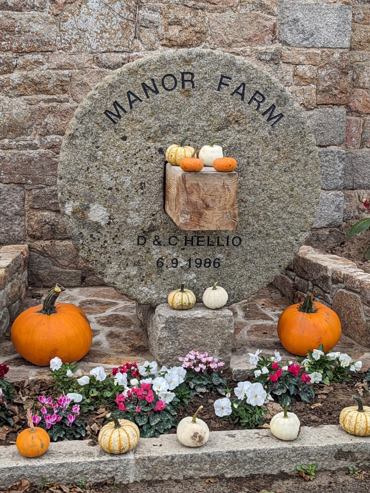 Manor Farm (Vinchelez)